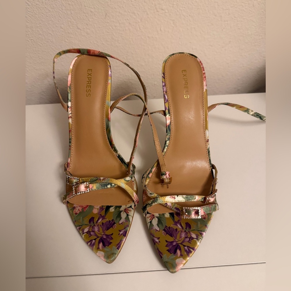 Express Floral Pointed Toe Strappy Rhinestone Heeled Sandals Size 8 - Picture 6 of 9